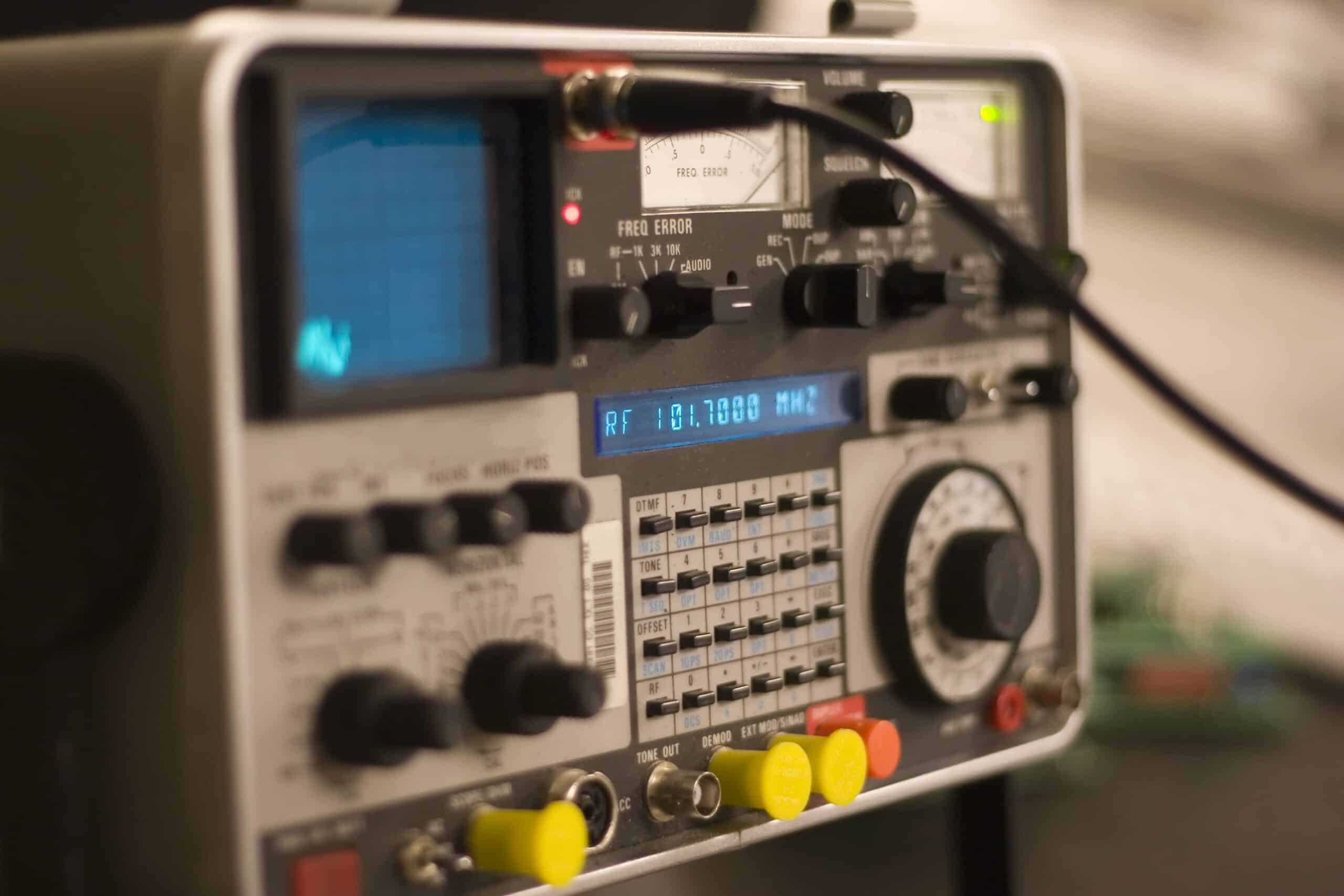 Communications Analyzer